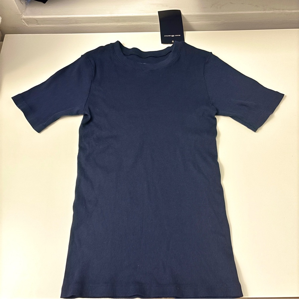 Brandy Melville navy tshirt